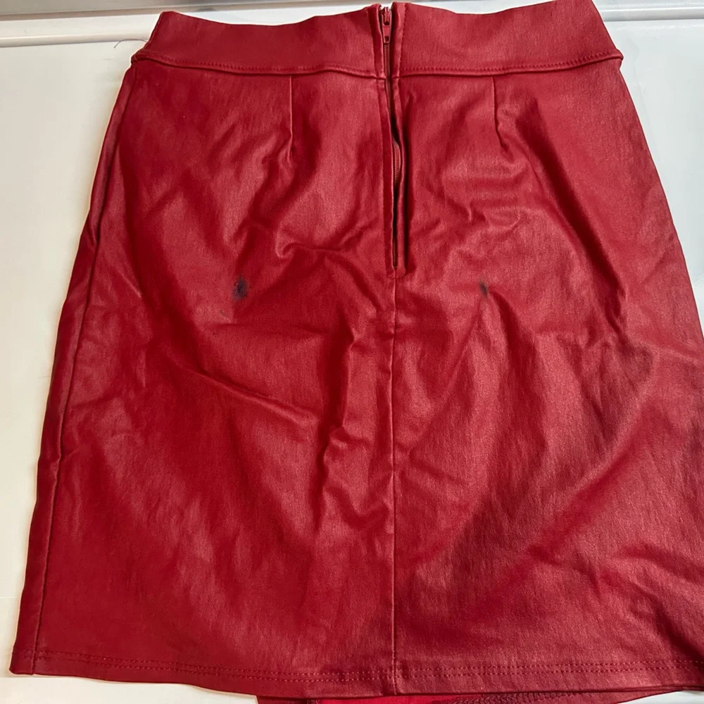 HOT RED SKIRT ❤️ - Picture 4 of 4
